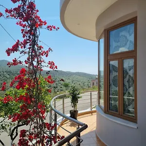 https://apartment-besnik-brahimi-ksamil.albaniahotels.org